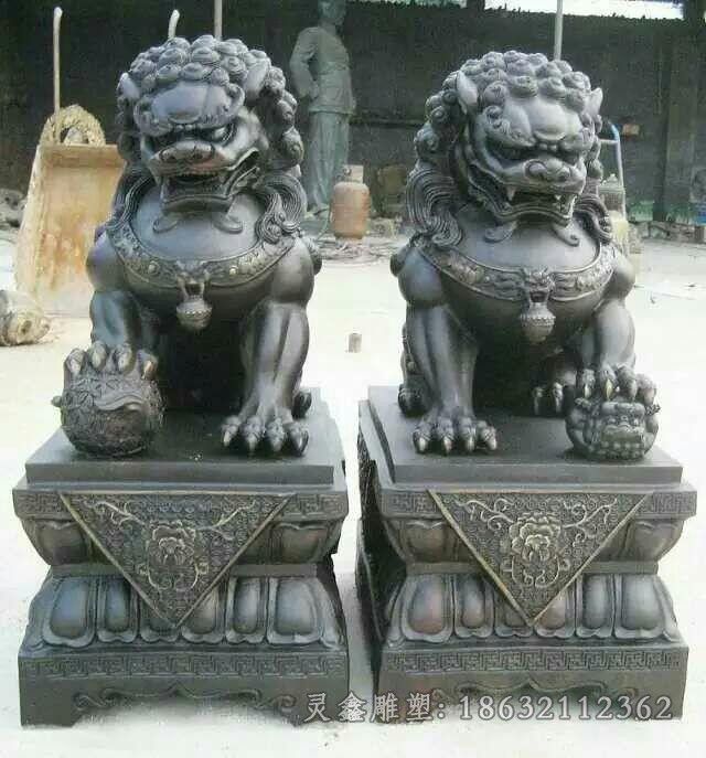 踩球狮子别墅动物铜雕