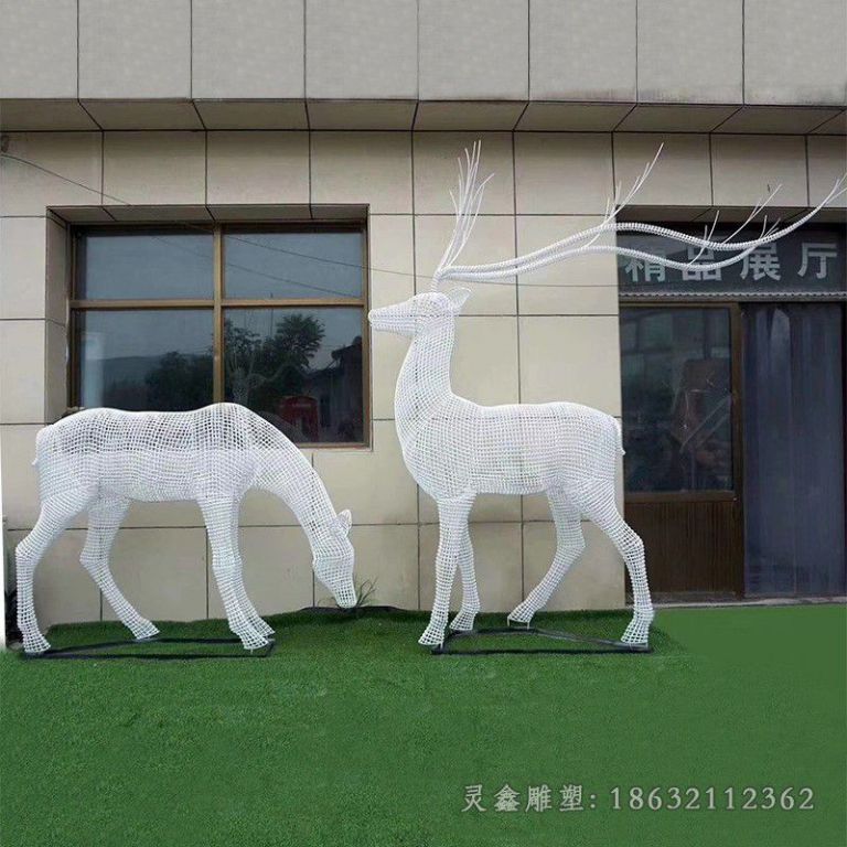 不锈钢镂空小鹿校园雕塑