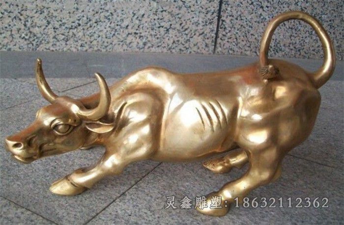 华尔街牛小区动物铜雕