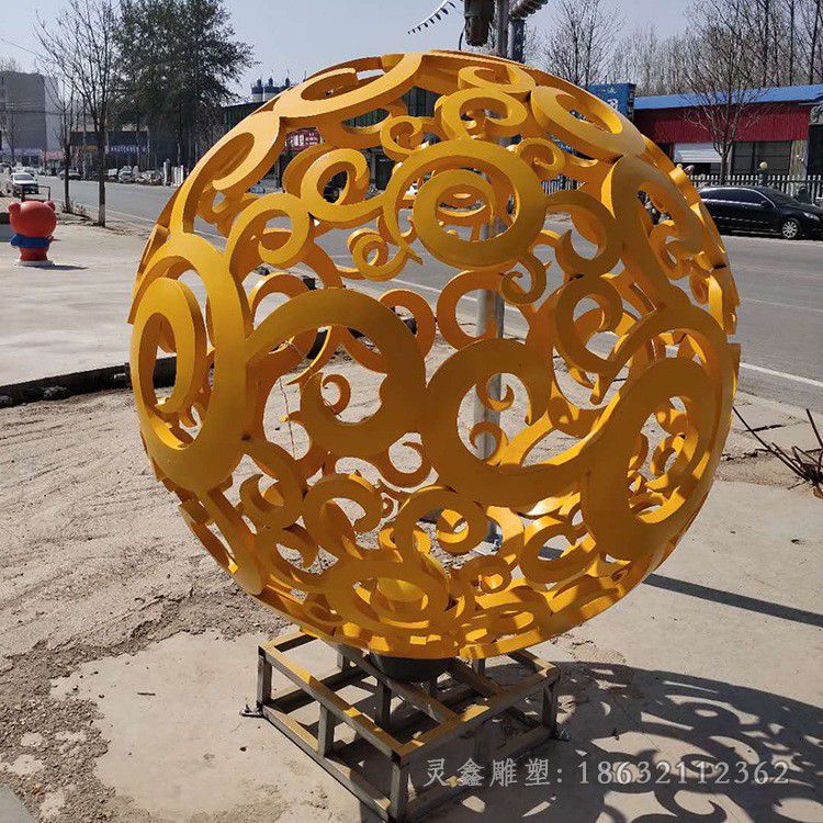 金色镂空球街边不锈钢雕塑