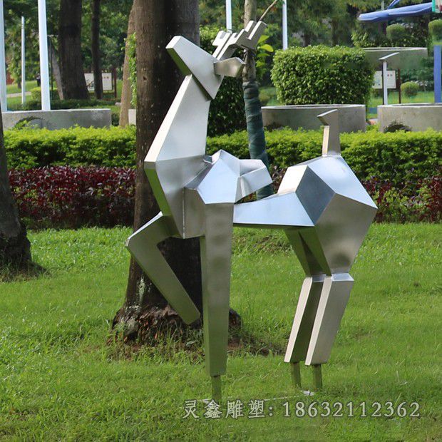 不锈钢抬头几何鹿公园雕塑