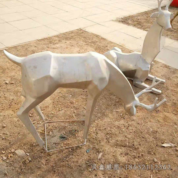 不锈钢几何低头鹿城市雕塑