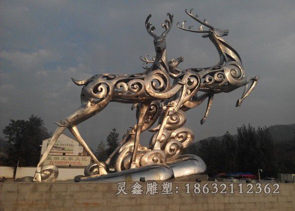抽象小鹿城市不锈钢雕塑