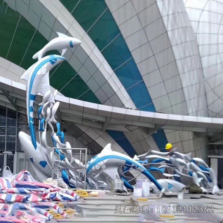 彩绘海豚街边不锈钢雕塑