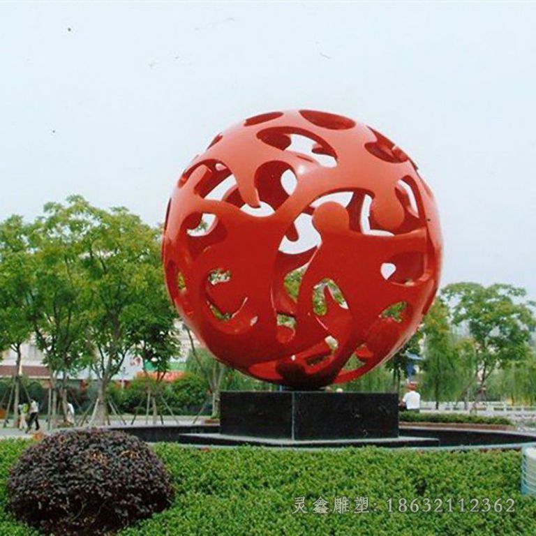 不锈钢红色镂空球小区雕塑
