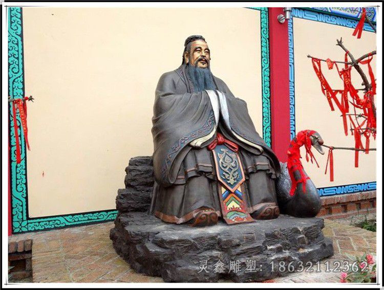 坐姿彩绘孔子城市铜雕