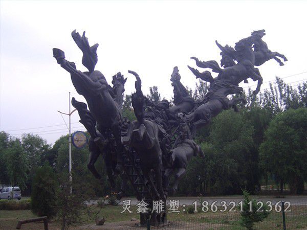 抽象群马广场动物铜雕