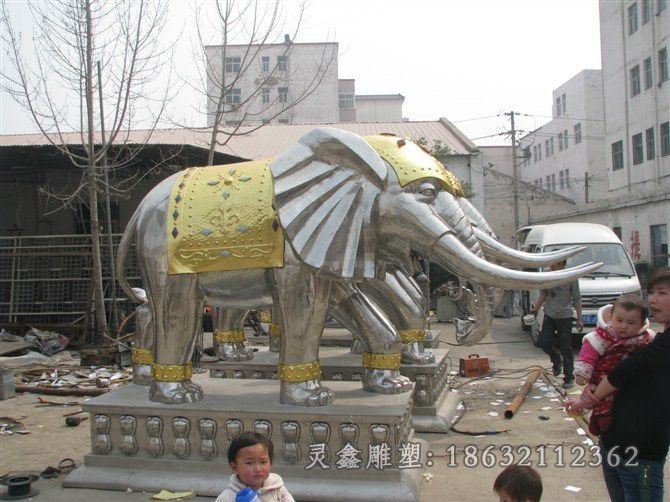 不锈钢大象广场动物铜雕