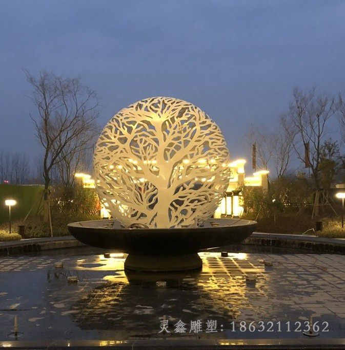 不锈钢白色镂空球雕塑