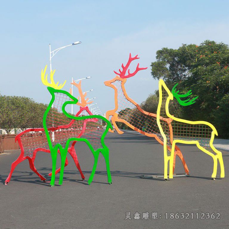 不锈钢彩绘几何鹿校园雕塑