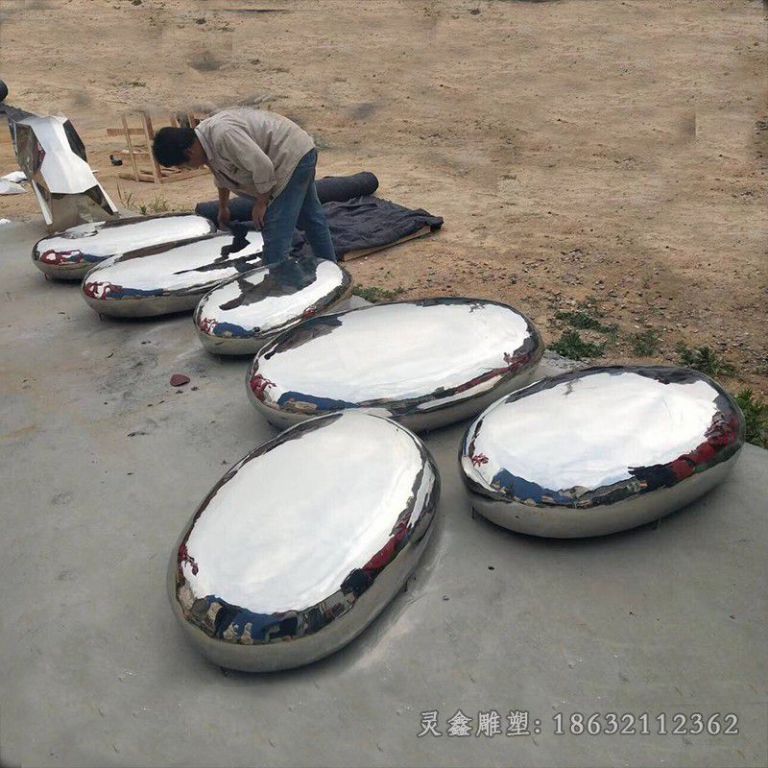 抽象鹅卵石小区不锈钢雕塑