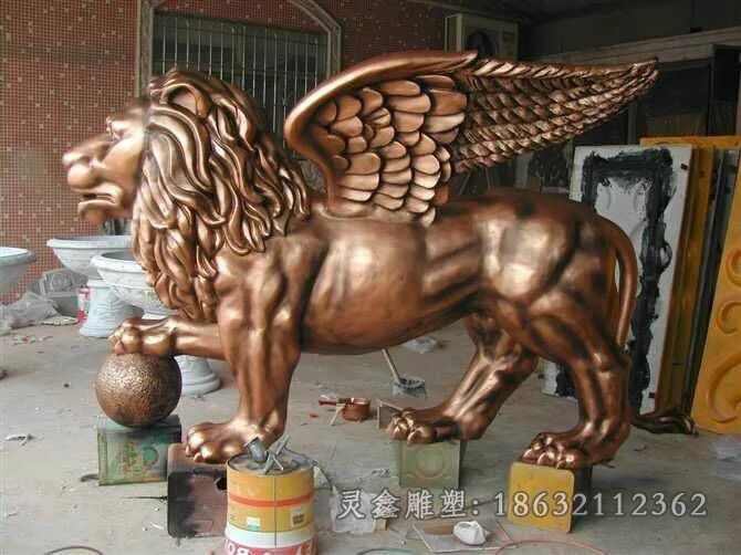 展翅狮子校园景观铜雕