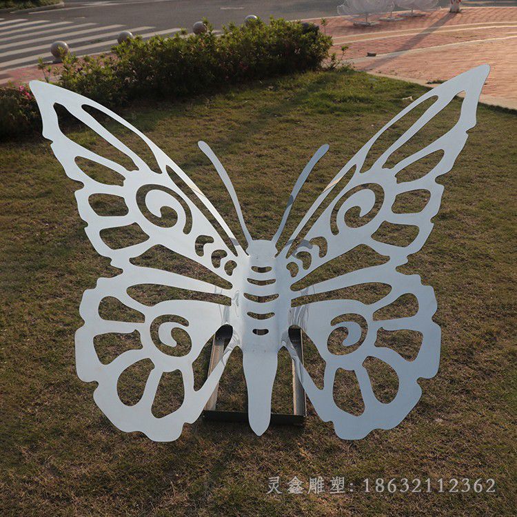 抽象蝴蝶别墅不锈钢雕塑