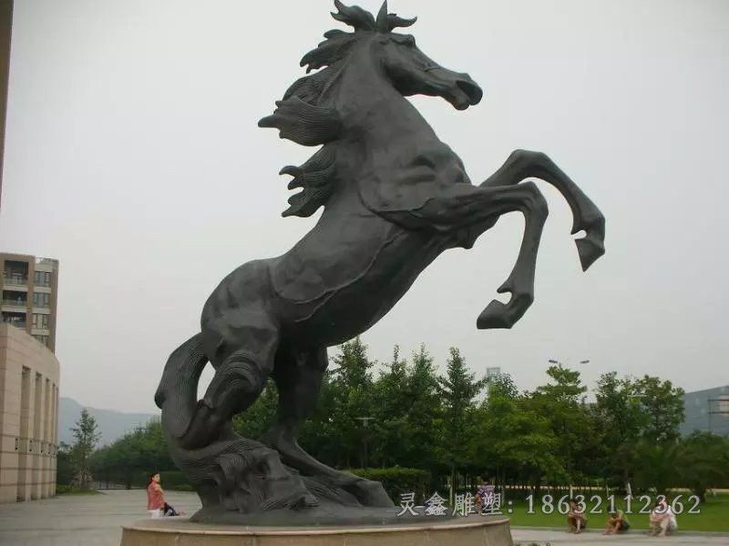 飞马街边动物景观铜雕