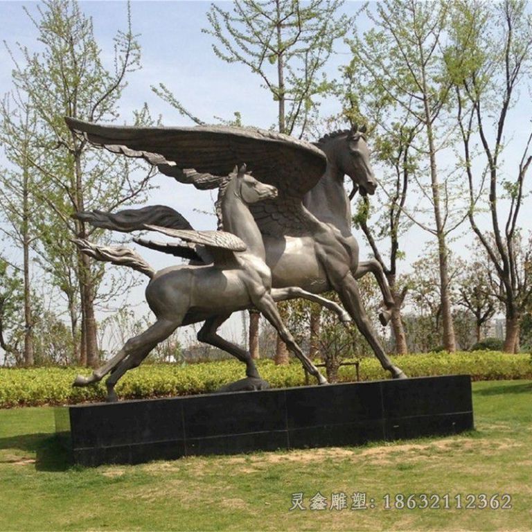展翅马小区动物铜雕