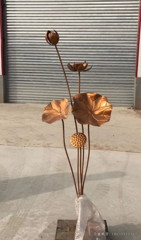 古铜色荷花户外景观铜雕