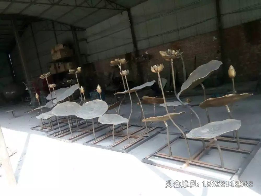 荷花公园景观铜雕