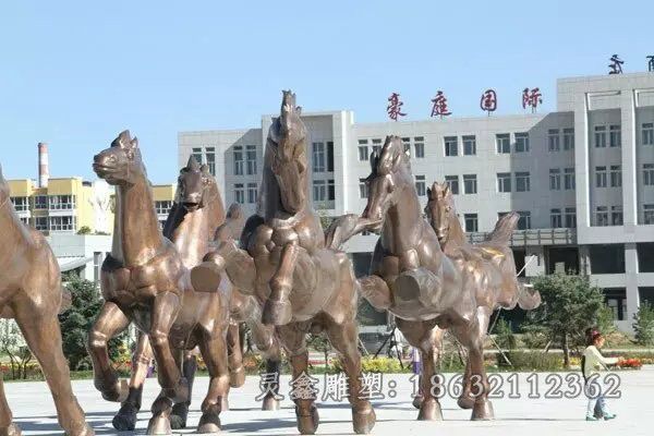 抽象群马城市景观铜雕