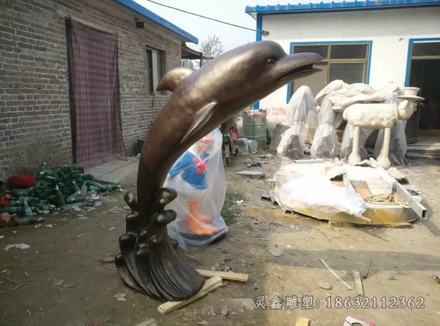 海豚嬉戏动物别墅铜雕