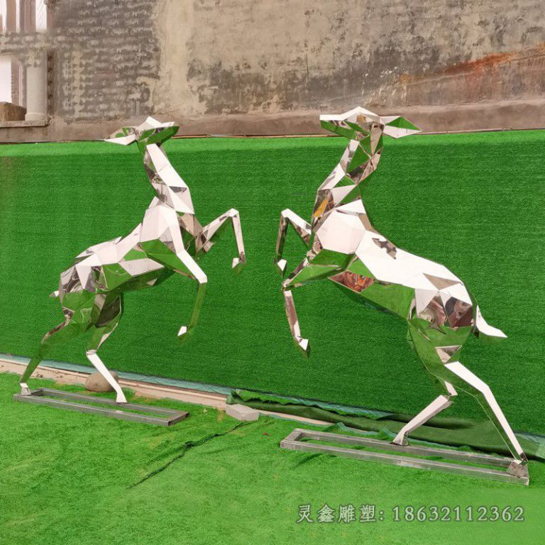 抬腿情侣鹿不锈钢雕塑
