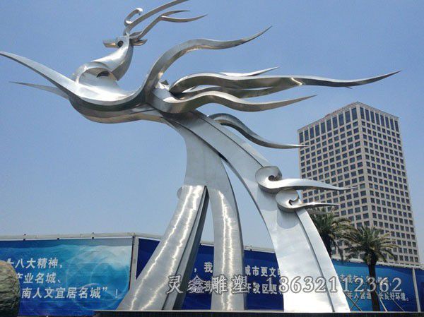 广场不锈钢抽象奔跑鹿雕塑