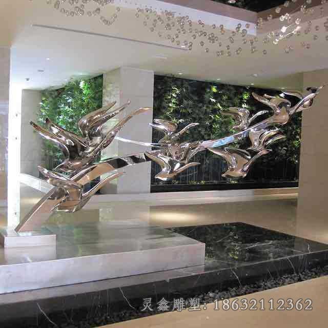 不锈钢镜面鸽子校园雕塑