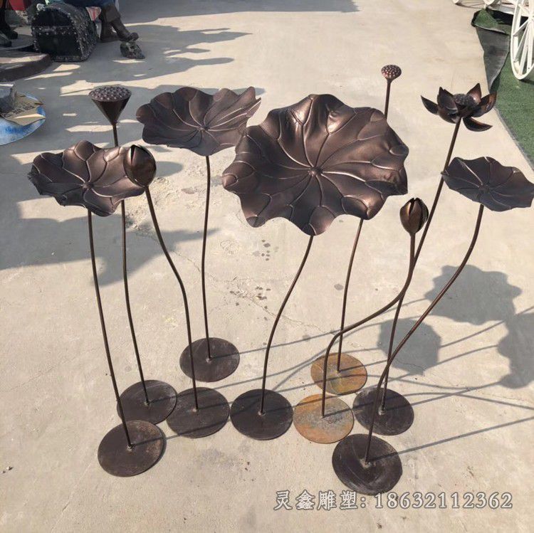 不锈钢古铜色荷花广场雕塑