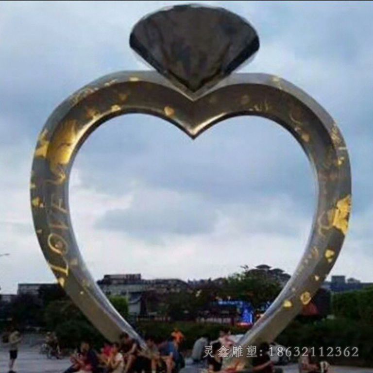 不锈钢戒指城市景观雕塑