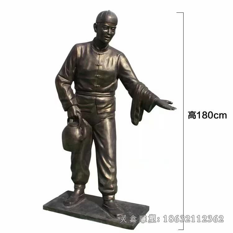 店小二迎宾小区铜雕