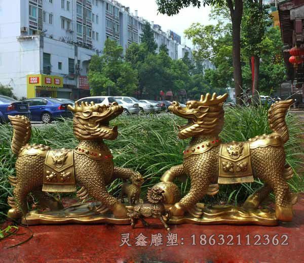 踩球麒麟公园景观铜雕