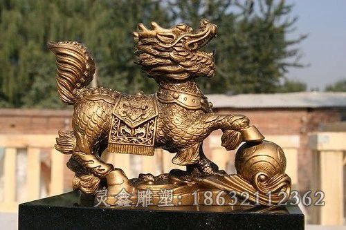踩球麒麟园林景观铜雕