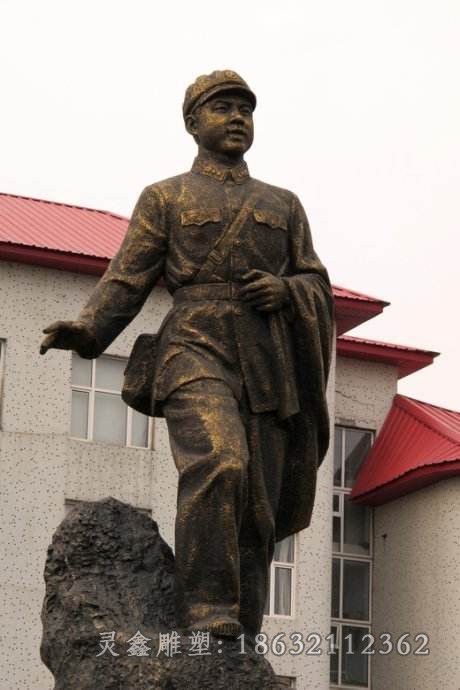 名人雷锋商场景观铜雕