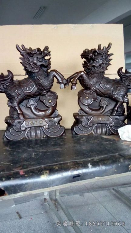 神兽麒麟街边景观铜雕