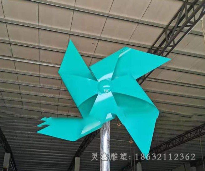 不锈钢彩绘风车景区雕塑