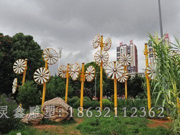 不锈钢风车公园景观雕塑
