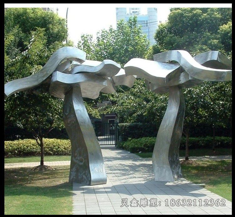 不锈钢镜面抽象公园雕塑