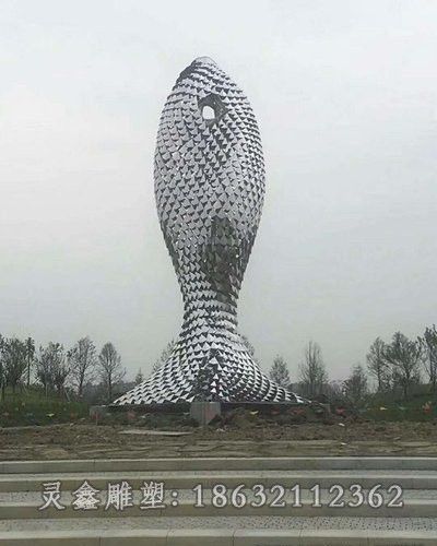不锈钢抽象动物鱼雕塑