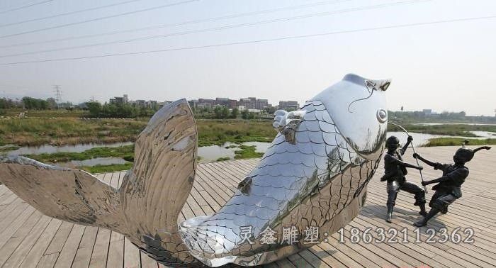 不锈钢镜面动物鱼雕塑
