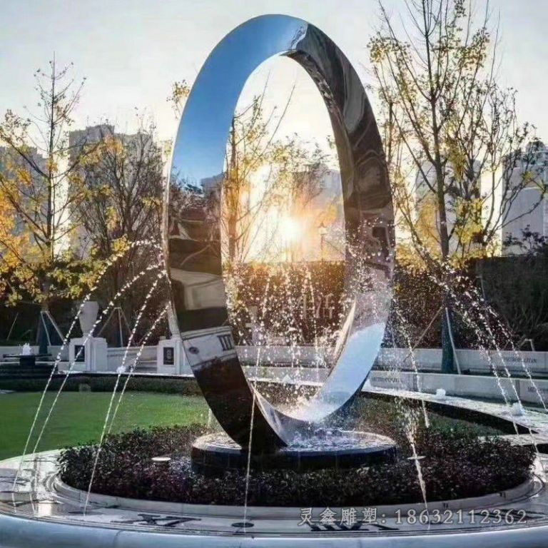 不锈钢圆环喷泉校园雕塑