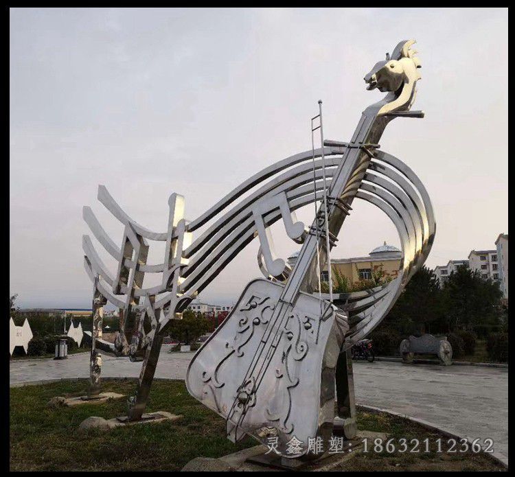 不锈钢大提琴公园雕塑