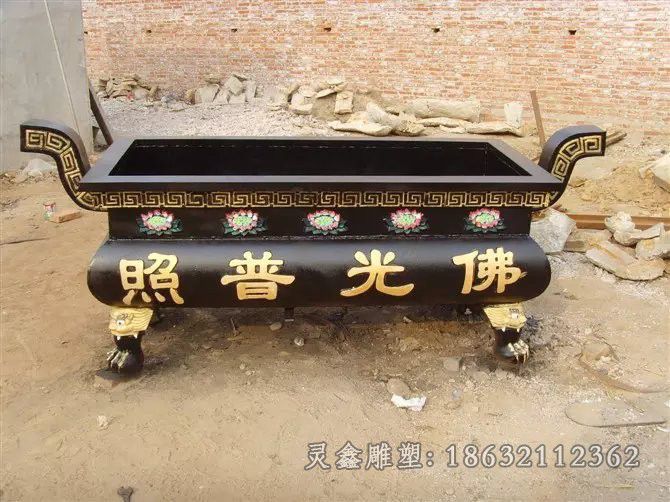 佛光普照香炉校园铜雕