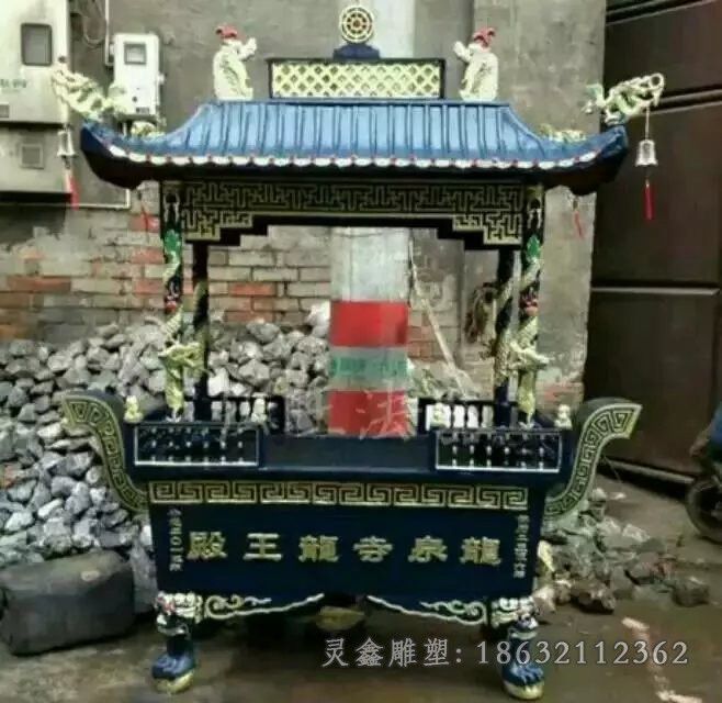 方形四足香炉广场铜雕