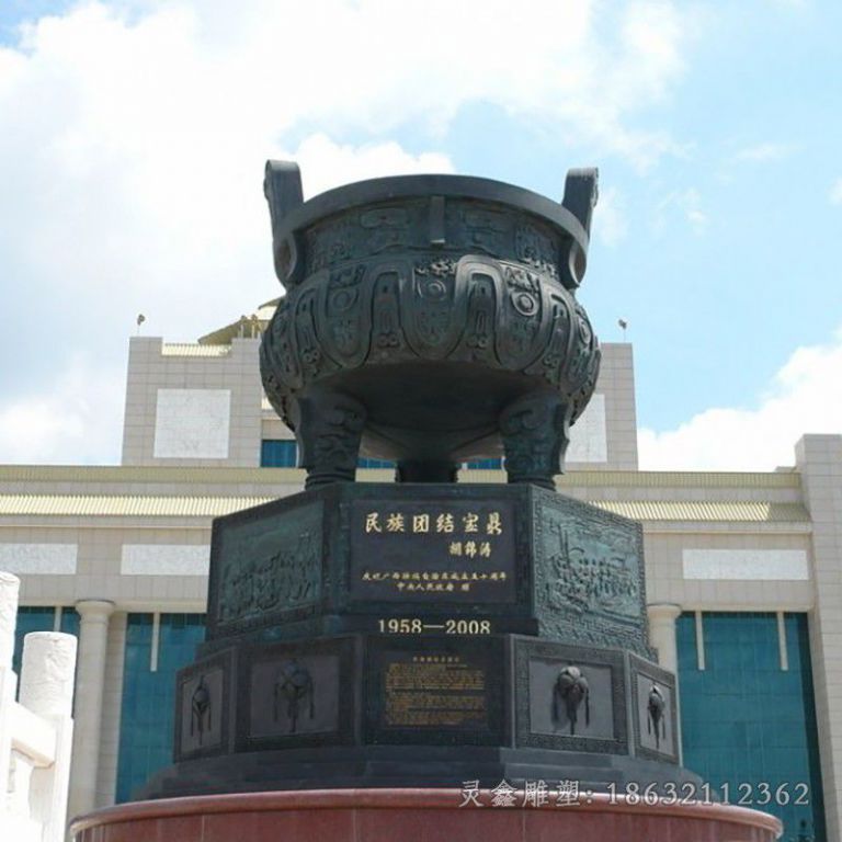 圆形青铜鼎别墅铜雕