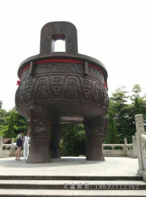 三足圆鼎户外景观铜雕
