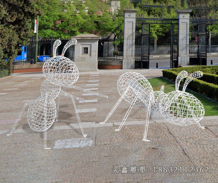 不锈钢镂空蚂蚁园林雕塑
