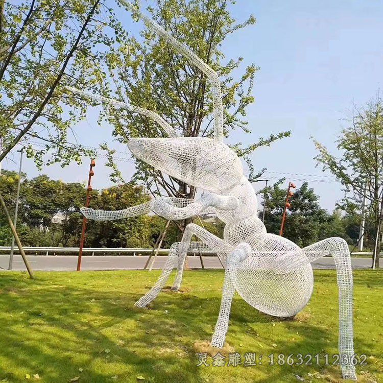 不锈钢镂空蚂蚁别墅雕塑