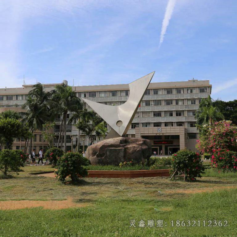 抽象几何动物鱼不锈钢雕塑