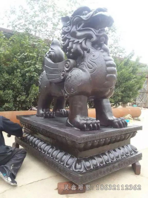 站姿神兽麒麟动物铜雕