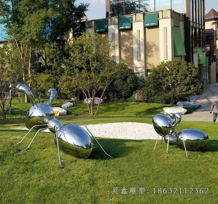 不锈钢镜面蚂蚁城市雕塑