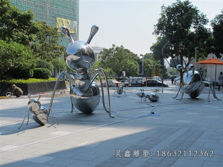 不锈钢镜面蚂蚁园林雕塑